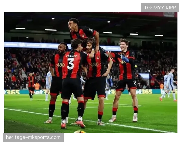 英超年度新闻:联赛格局重塑,争冠与保级走势清晰 英超年度新闻:联赛格局重塑,争冠与保级走势清晰