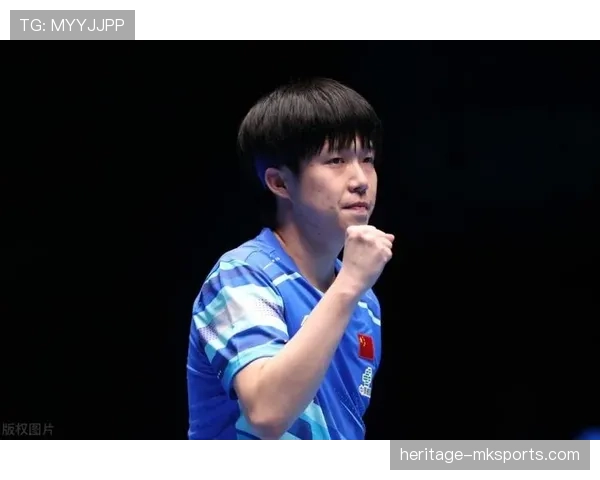 王楚钦赛场像战士，出机场像贵公子，看到他行李我瞬间怀疑自己人生选择